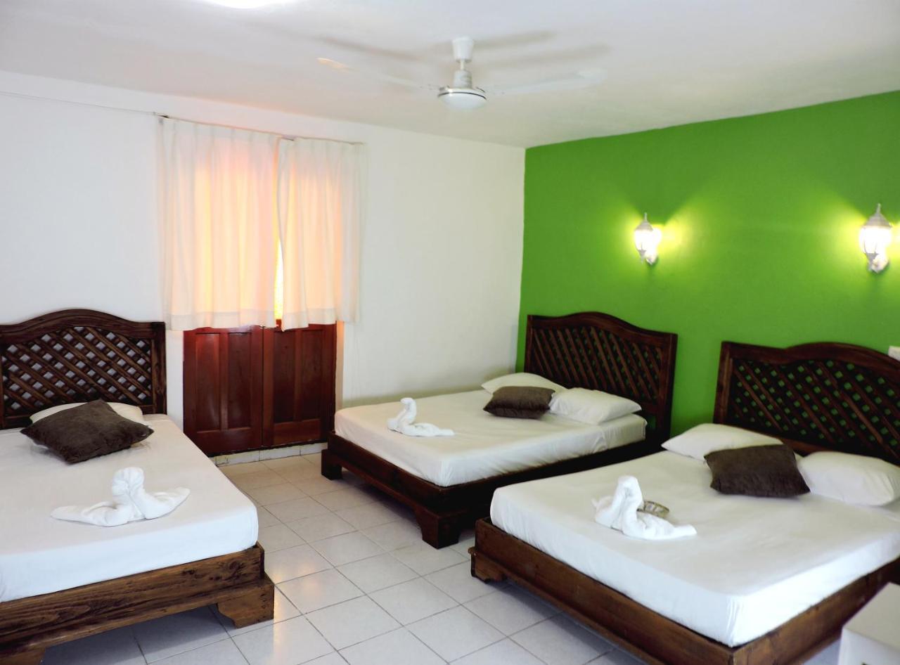 Hotel Valladolid Екстер'єр фото