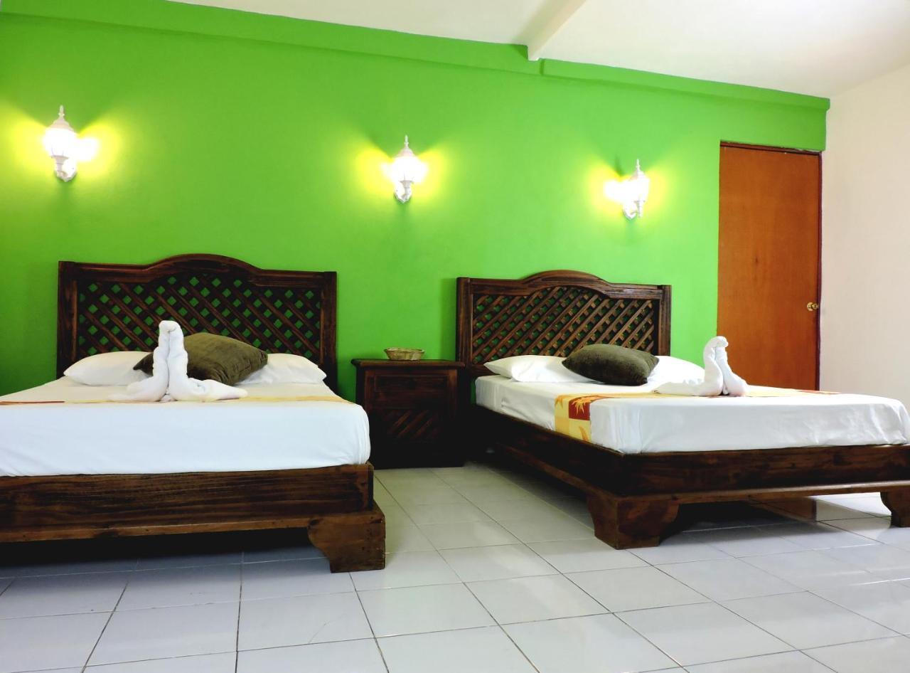 Hotel Valladolid Екстер'єр фото