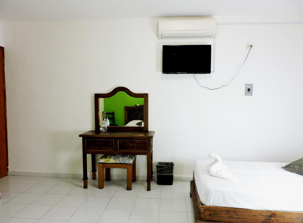 Hotel Valladolid Екстер'єр фото